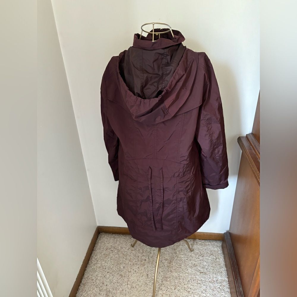 Cole Haan Signature Hooded Rain Jacket Anorak Wine Gold Hardware - Picture 8 of 14